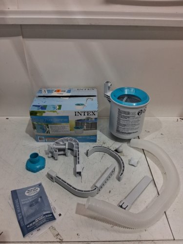 INTEX KRYSTAL CLEAR POOL BASICS ABOVE-GROUND POOL DELUXE WALL-MOUNTED AUTOMATIC SWIMMING POOL SURFACE SKIMMER - BLUE/WHITE (MODEL: 28000E) image 2
