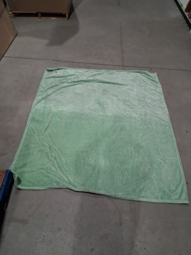 KATE SPADE PLUSH THROW BLANKET - 60" X 70" - MINT GREEN (MODEL: 1859162) image 2