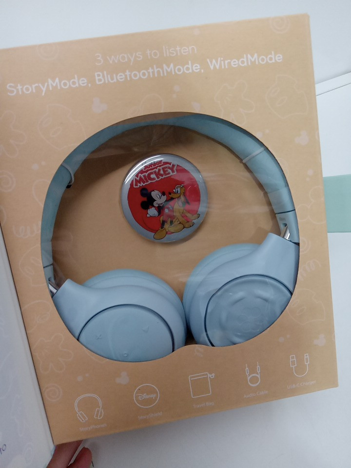 onanoff Disney StoryPhones bluetooth headphones with built-in mic for audio stories, music and educational content - compatible with ios/android - blue Mickey Mouse bundle (model:ON-STORYPH-DIS-BLUE) image 5