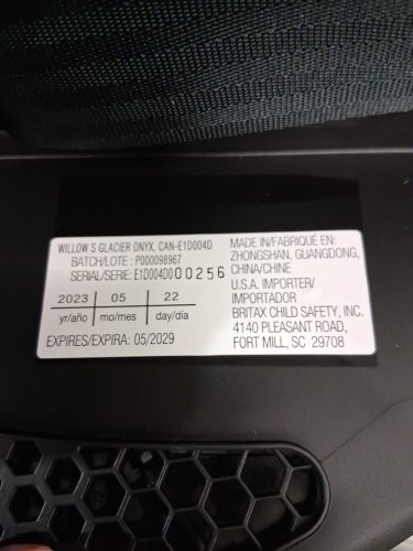 Britax Willow S Infant Car Seat with Alpine Base Rear Facing 4–30 lb ClickTight Installation RightSize Harness SafeWash Fabrics UPF 50+ Canopy and Compatibility with Britax Brook and Grove Strollers - Grey / Black (Model:E1D004D) image 7