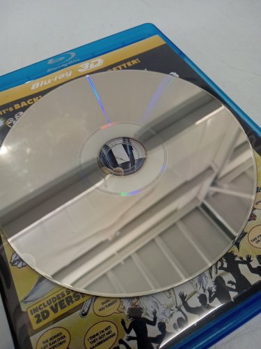 Comin' At Ya Blu Ray with 2D and 3D versions image 4