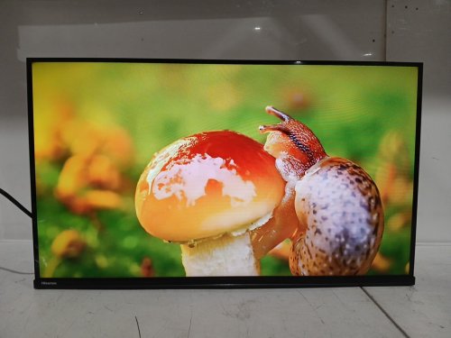Hisense Hi-QLED HD Smart VIDAA TV - Hi-QLED Color, Dolby Audio - 32" - (Model: 32QD4SV) image 14