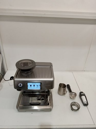 breville the barista touch automatic led touch-screen espresso machine with built-in grinder & milk frother - brushed stainless steel (model: BES880BSS) image 5