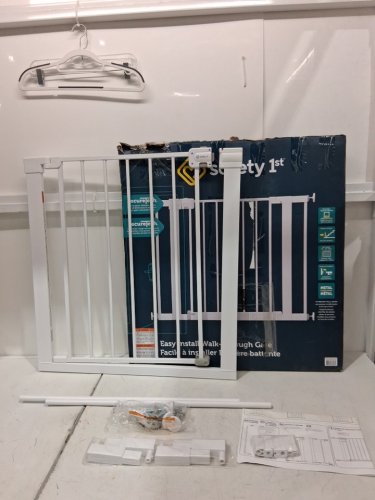 SAFETY 1ST EASY INSTALL WALK THROUGH BABY GATE - 29" - 38" X 28" - WHITE (MODEL: GA105CWHOF2) image 2