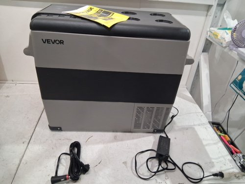 VEVOR PORTABLE REFRIGERATOR/FREEZER FOR CAR/TRUCK AND HOME - 58QT(55L) - GREY (MODEL: CF55) image 8