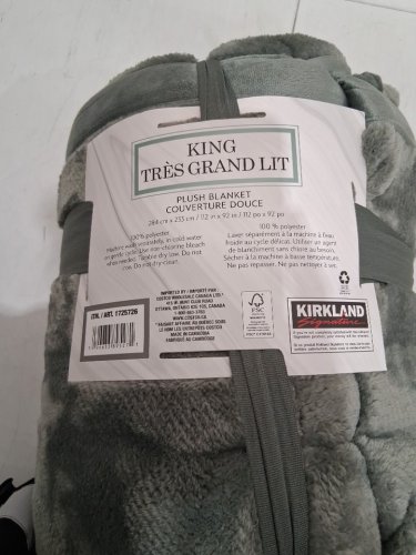 KIRKLAND SIGNATURE PLUSH SOFT throw BLANKET - KING/112" x 92" - GREEN- (MODEL: 1725726) image 3