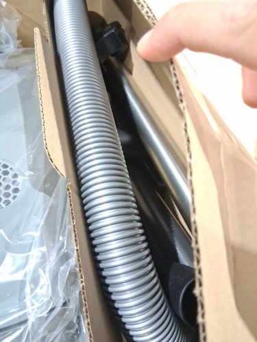 Miele Classic C1 Bagged 4.5L Canister Vacuum Cleaner with Miele AirClean System - 1200W, 120V - Graphite Grey (MODEL: SBAN0) image 3