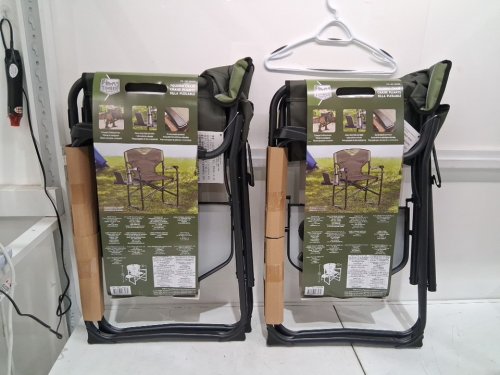 Timber Ridge D frame Director's Chair with table and cupholder - Green (model: 2025300) image 2