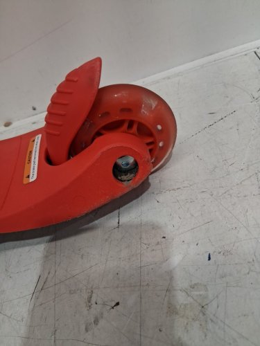 Rugged Racers Mini Deluxe Wheel Kick Scooter with Led and Adjustable Height 22" -27"-RED image 3