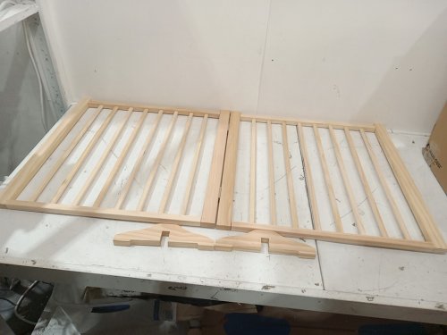 FOLDABLE WOODEN pet gate - 4ft x 2ft - natural image 3