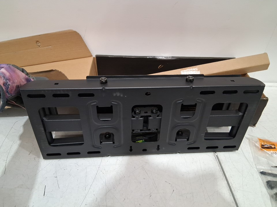 pipishell full motion tv wall mount bracket with swivel extension - 26"- 65" - 99lbs capacity - black (model: pimfk1) image 5
