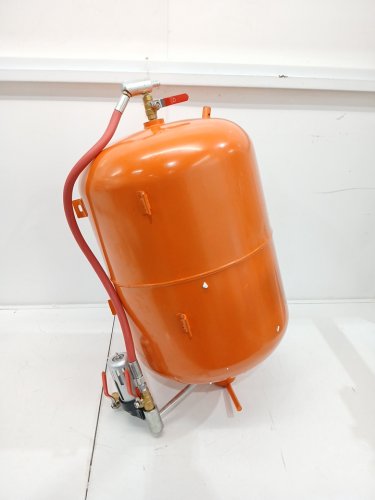 ABRASIVE HIGH PRESSURE PORTABLE SAND BLASTER FOR RUST REMOVAL - 20 GALLON - 60-110 PSI - ORANGE (MODEL: FF-Q903) image 4