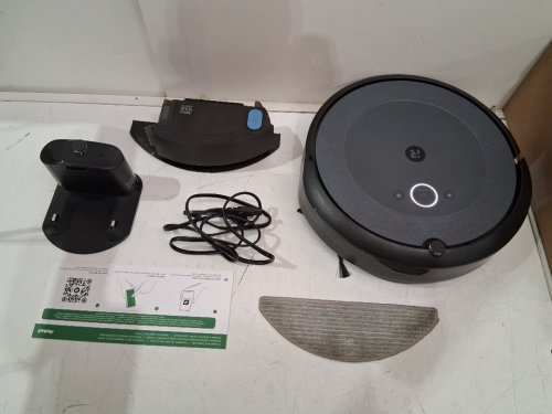 IROBOT ROOMBA 694 ROBOT VACUUM with dock - WI-FI CONNECTIVITY, GOOD FOR PET HAIR, CARPETS, HARD FLOORS, SELF-CHARGING - BLACK (MODEL:17070) image 3