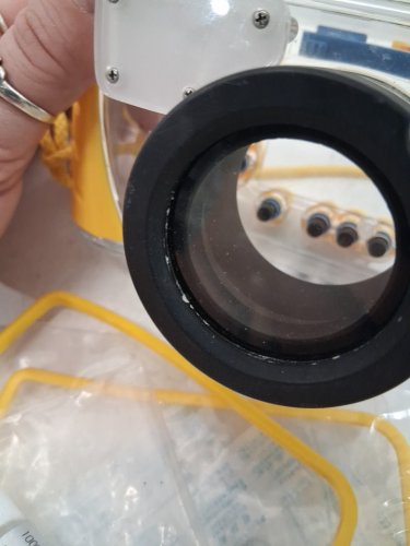 HP INVENT PHOTOSMART UNDERWATER CAMERA CASE FOR R817/R818 CAMERAS - CLEAR/YELLOW image 3