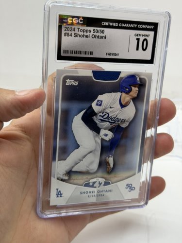 CGC GRADED GEM MINT 10 (2024) TOPPS 50/50 SHOHEI OHTANI #84 image 3