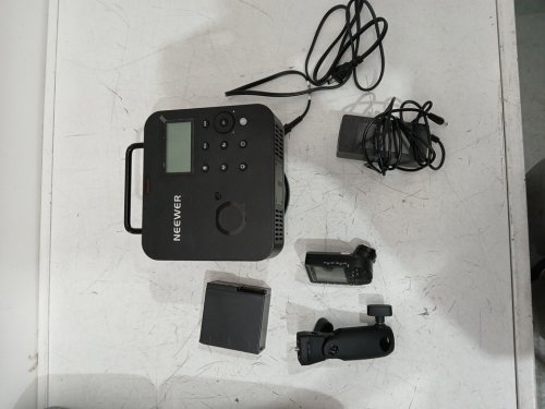 NEEWER 2.4G TTL Outdoor Studio Flash with App Control And Carrying Case - 400Ws, 1/8000 HSS, 3000mAh Battery - Black - (Model: Q4) image 7