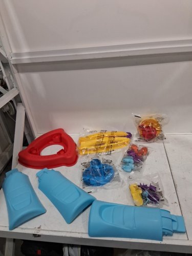 STEP2 TIDAL TOWERS WATER TABLE - 30" X 28" X 31.1" - MULTI-COLOUR (MODEL:2004953/4900C1) image 3