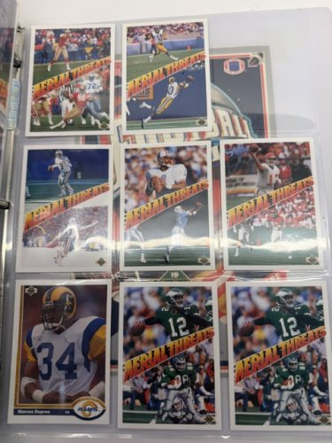 750 APPROX ASSSTD 1991 UPPER DECK NFL FOOTBALL CARDS image 6
