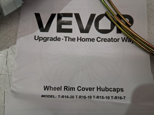 4pk Hubcaps Wheel Covers for various models - 16" - black/gloss (model: t-r16-20) image 4