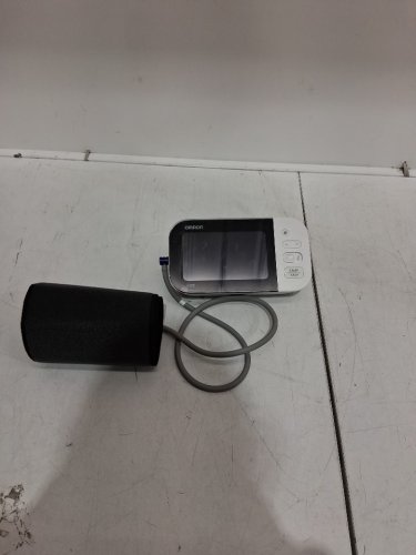 OMRON PLATINUM WIRELESS UPPER ARM BLOOD PRESSURE MONITOR WITH BLUETOOTH-APP CONNECTION - STORES UP TO 200 READINGS - CUFF FITS ARMS 9"-17" - WHITE (MODEL: BP7455CAN) image 2