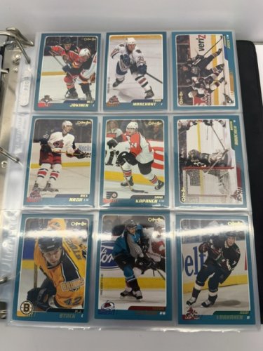 300 APPROX ASSSTD 2003 O-PEE-CHE NHL HOCKEY CARDS image 18
