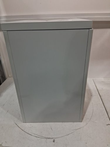 3 drawer metal cabinet with lock - white image 9