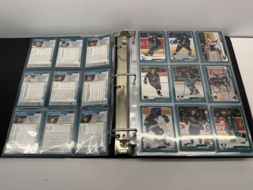 300 APPROX ASSSTD 2003 O-PEE-CHE NHL HOCKEY CARDS image 2