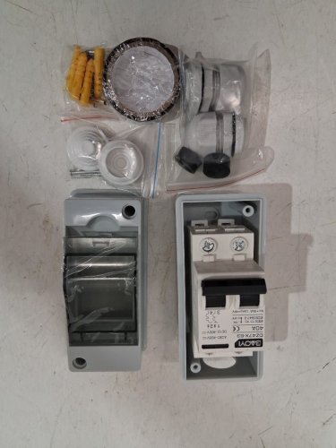 BAOYI SOLAR PANEL DISCONNECT SWITCH WITH COVER - 40A  AC 90-400V DC 12-400V - WHITE (MODEL: dz47x-63) image 3