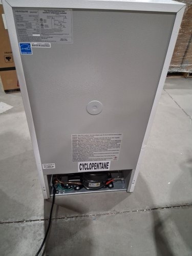 Frigidaire compact Mini fridge with chiller and Eraser Board door - 3.2cu.ft. - white (model: EFR331-white-6com) image 9