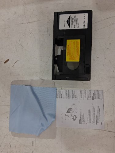 Bingxue VHS-C Cassette to VHS Adapter - Battery Operated (Model: VHSC100) image 3