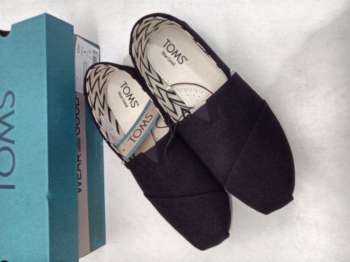 women's TOMS Classic Canvas Shoes - SIZE 8 - black (style: 3341138) image 2