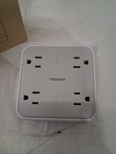 tessan 4 Multi Plug Outlet Splitter extender with two usb + one usb-c port  - 15w - white (model: ts-wm102-c) image 3