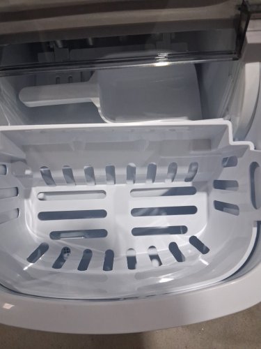 FRIGIDAIRE COMPACT COUNTERTOP ELECTRIC ICE MAKER - MAKES 26LBS OF ICE/DAY - SILVER (MODEL: EFIC189-B-SILVER) image 4