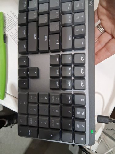 Logitech MX Mechanical Wireless bluetooth Illuminated Keyboard - QUIET TACTILE Switches, Backlit Keys, USB-C rechargeable, for macOS, Windows, Linux, iOS, Android - graphite (model: ‎920-010547) image 4