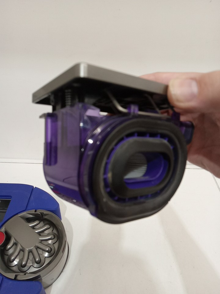 Dyson 360 Vis Nav Robot Vacuum - GREY/INDIGO - (Model: RB03) image 9