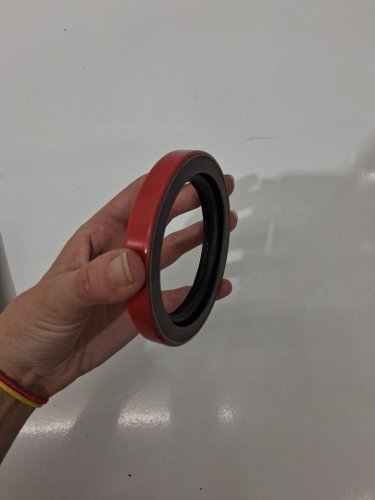 inMotion Rear Wheel Oil Seal - fits various cheverlot/gmc 3500 pickups - red (Model : WS2081) image 5