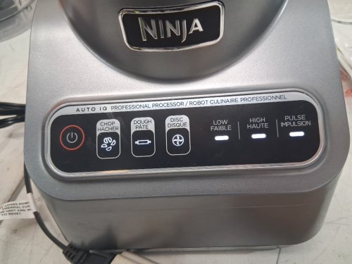 NINJA PROFESSIONAL AUTO-IQ ELECTRIC FOOD PROCESSOR - 2.1l / 9-CUPS - 850W/120V - SILVER/BLACK (MODEL: BN600C) image 5