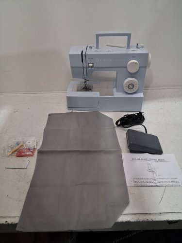 singer heavy duty metal frame High Speed Sewing Machine  - meltwater blue (model: 4423) image 4