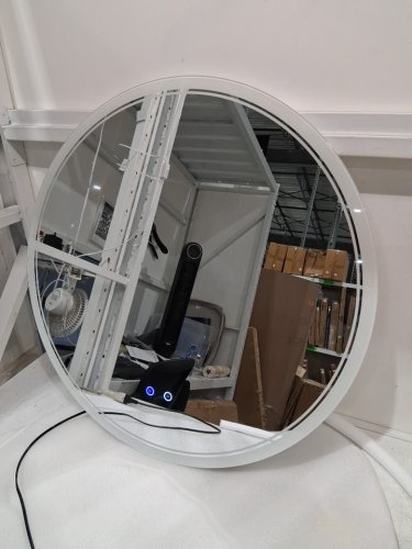 led round bathroom wall mounted mirror (model: 8001) image 3