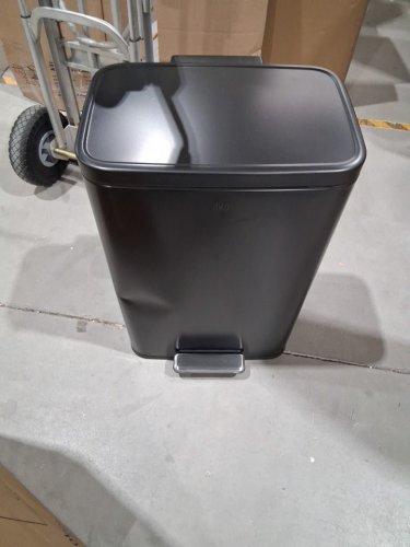 EKO Madison Brushed Stainless Step Trash/garbage Can/bin - 50L - STAINLESS STEEL (MODEL: EK9361MT-50L) image 4