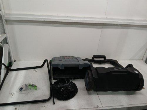 VEVOR Walk-Behind manual Hand Push Floor Sweeper - 25.6" Sweeping Width - gray/black (model: S13-001A) image 4