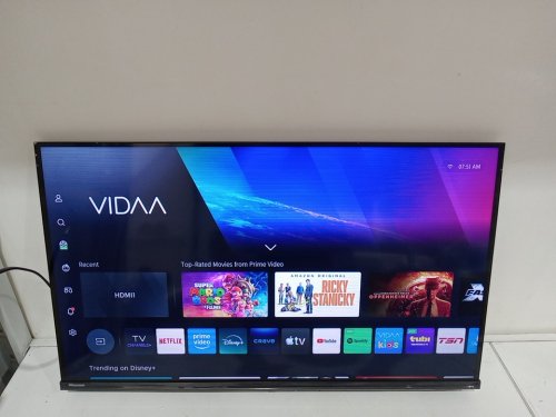 Hisense Hi-QLED HD Smart VIDAA TV - Hi-QLED Color, Dolby Audio - 32" - (Model: 32QD4SV) image 3