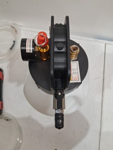 2-Way Transmission Fluid Pump ATF Refill/Dispenser system - 10l capacity - white/black (model: ys-089) image 11