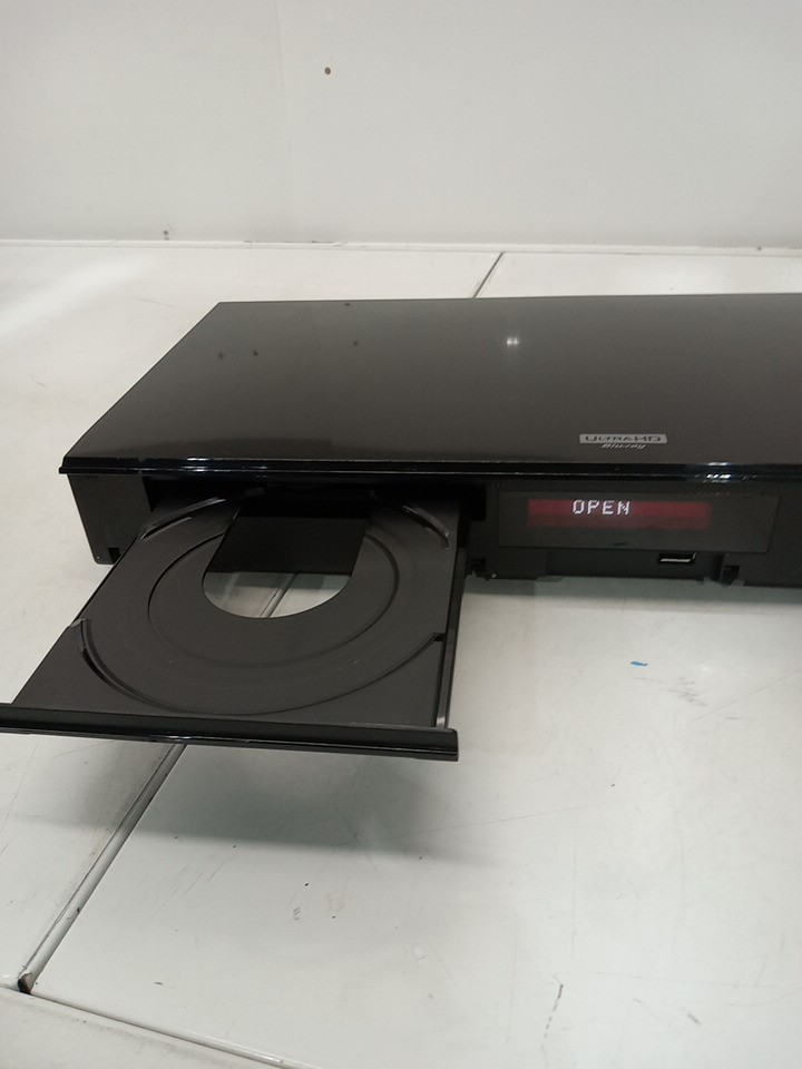 Panasonic Ultra HD Blu-ray Player with Dolby Vision, Hi-Res Audio & Voice Assist - Black (MODEL: DP-UB820PCK) image 19
