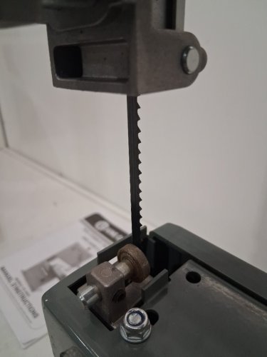 King Canada Wood Bandsaw with light & Laser - 9" - grey (model: KC-902C) image 5