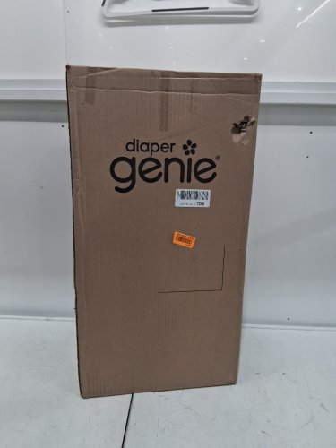 Playtex Diaper Genie Signature Platinum Diaper Pail with 18 bags refill roll- 27" - white (model: I000808) image 2