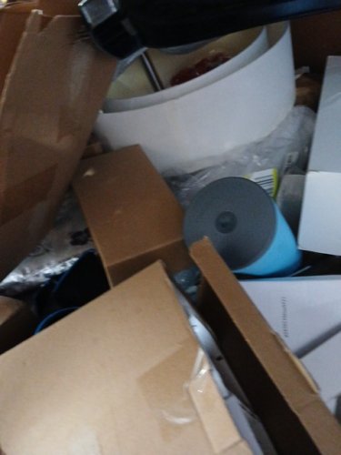 assorted MIXED item MYSTERY PALLET - VARIOUS PRODUCTS - aprox 300+ - (pallet #23) image 11