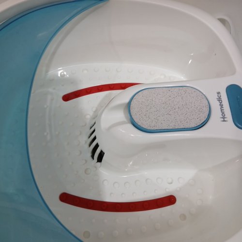 HoMedics Bubble Spa Elite Footbath 2-in-1 removable pedicure center Toe-touch control Easy tote handle no-splash - 14.8" x 15.5" x 6.8" - white/blue (model:FB-450Ha-ca) image 4