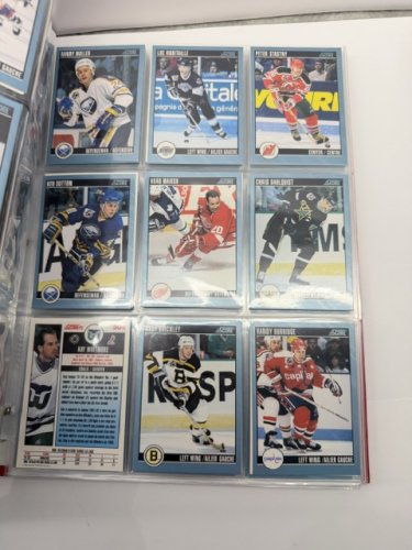 580 APPROX ASSSTD SCORE 1992 NHL HOCKEY CARDS image 12
