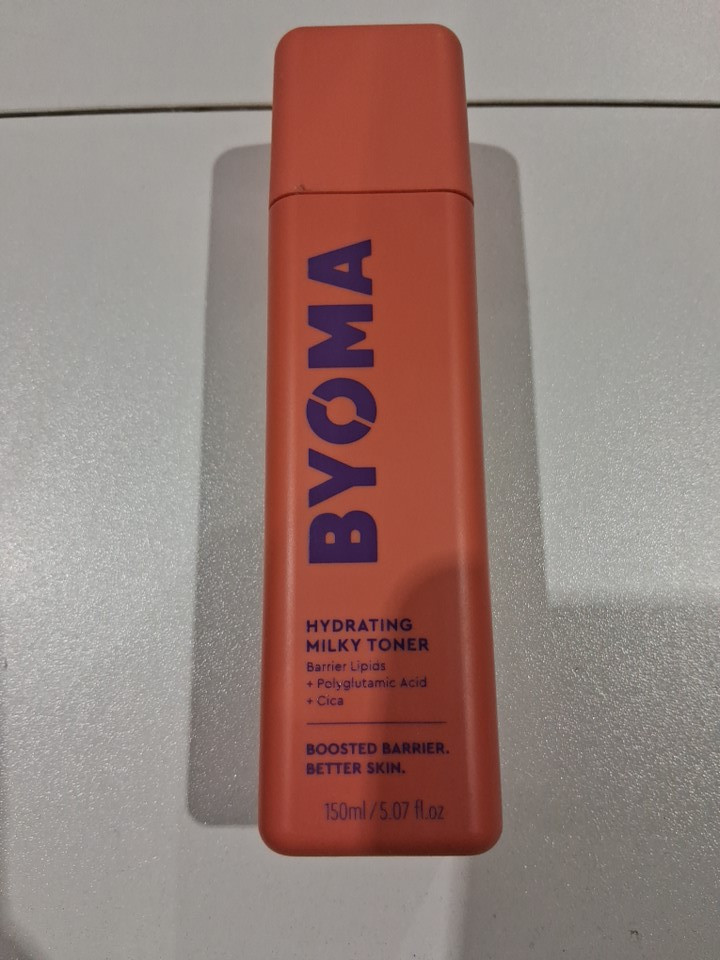 Byoma hydrating milky toner - barrier lipids with polyglutamic acid and cica - 150ml/5.07oz image 2